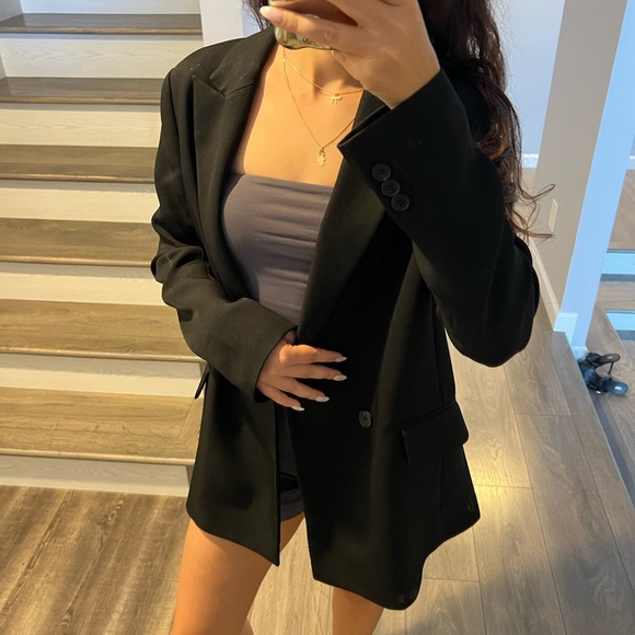 Aritzia black blazer - Picture 7 of 8